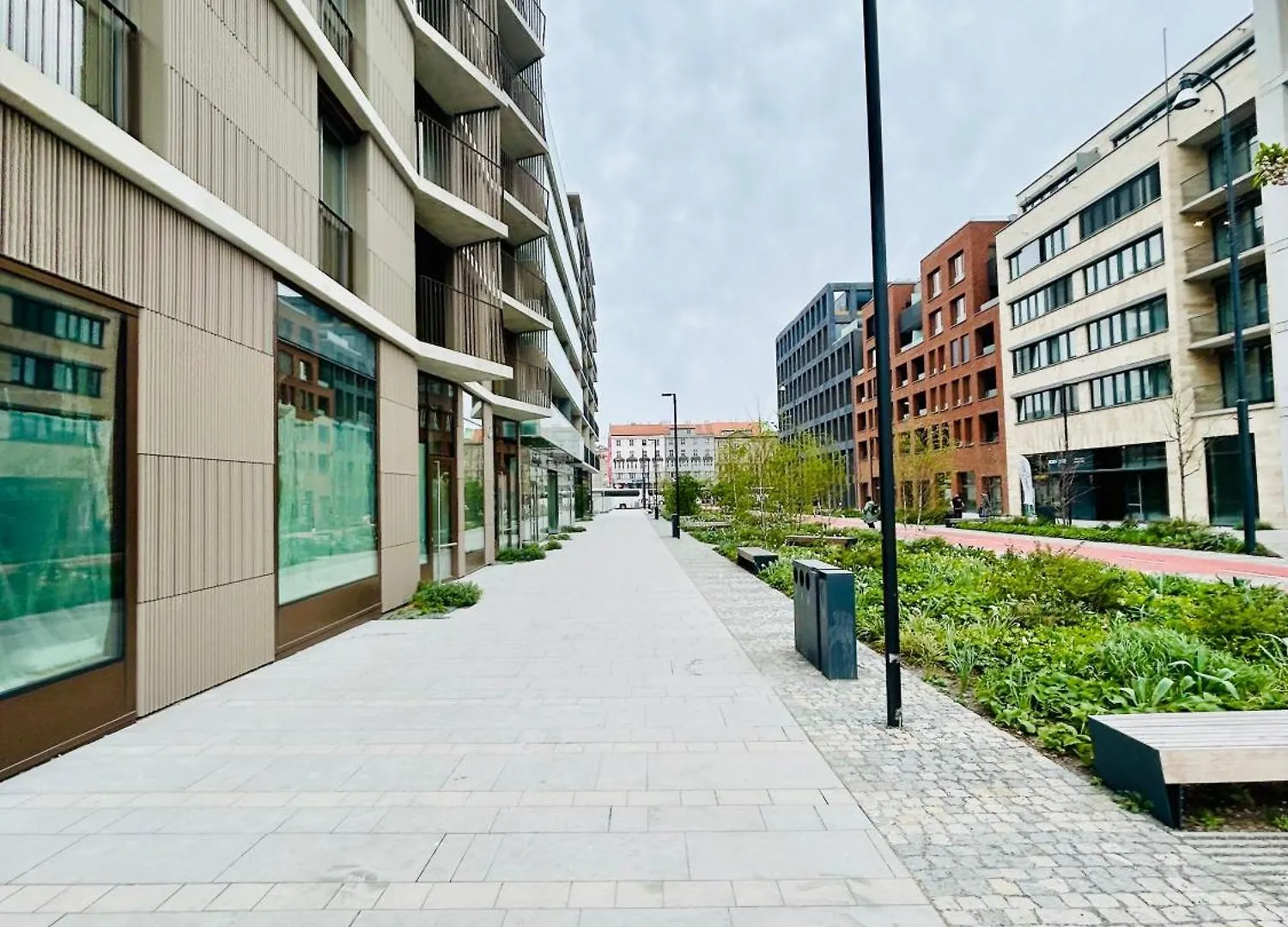 New Building New Apartment At Andel Metro Station Prag 0*,