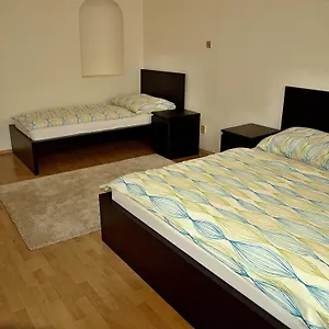 Appartement Tronicek, Praag